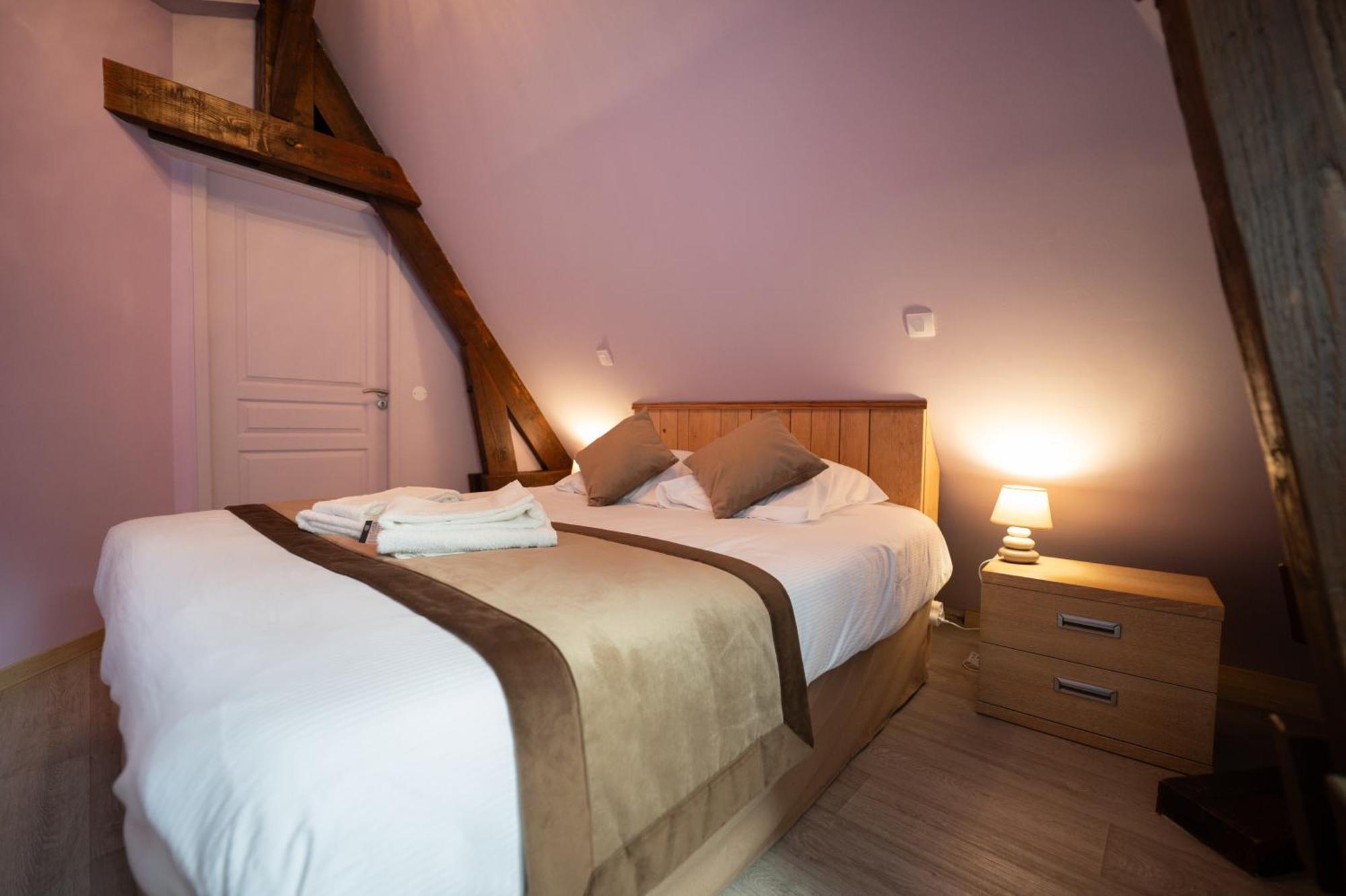 Logis Hotels - Hotel Restaurant Domaine Les Falaises Мартель Номер фото