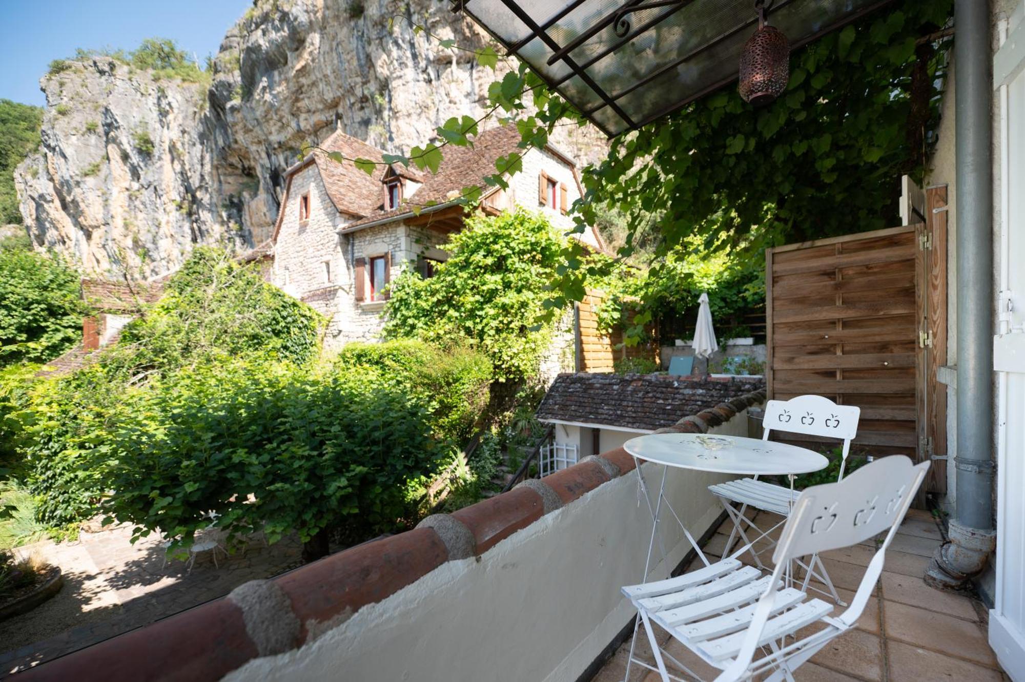 Logis Hotels - Hotel Restaurant Domaine Les Falaises Мартель Экстерьер фото